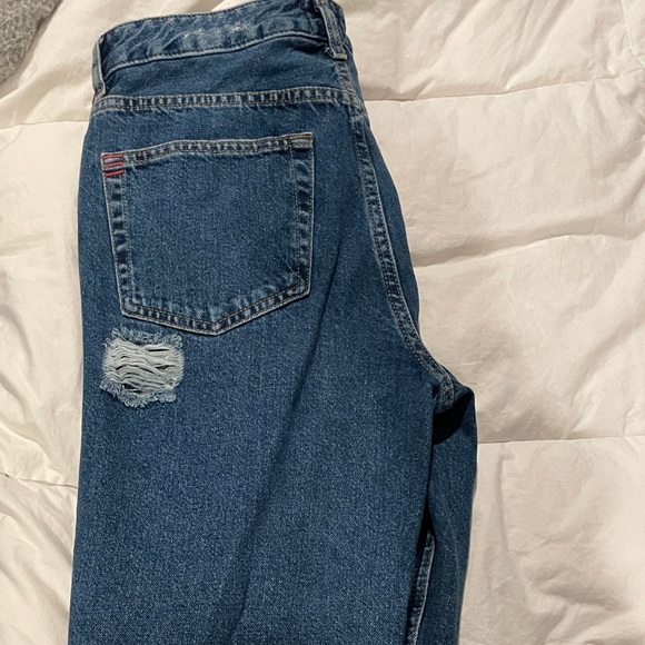 BDG Mom High Rise Distressed Denim - Picture 5 of 5